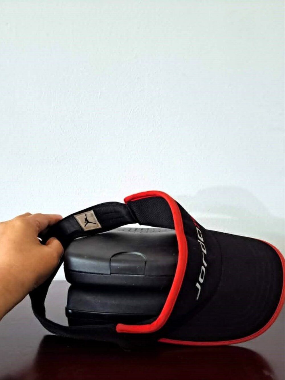 Vintage Y2K Air Jordan 17 Visor – Black Red White – Excellent Condition RARE - Picture 3 of 5